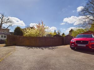 DRIVEWAY WITH PARKING- click for photo gallery